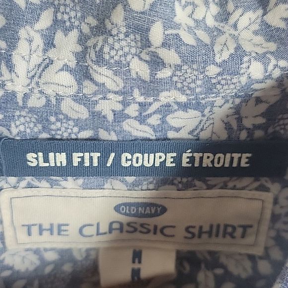 Old Navy Slim fit, reverse print button down. - Picture 3 of 4